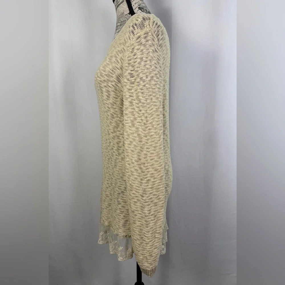 Crystal Kobe Cream Knit Sweater with Lace Hemline Boho Chic Size M